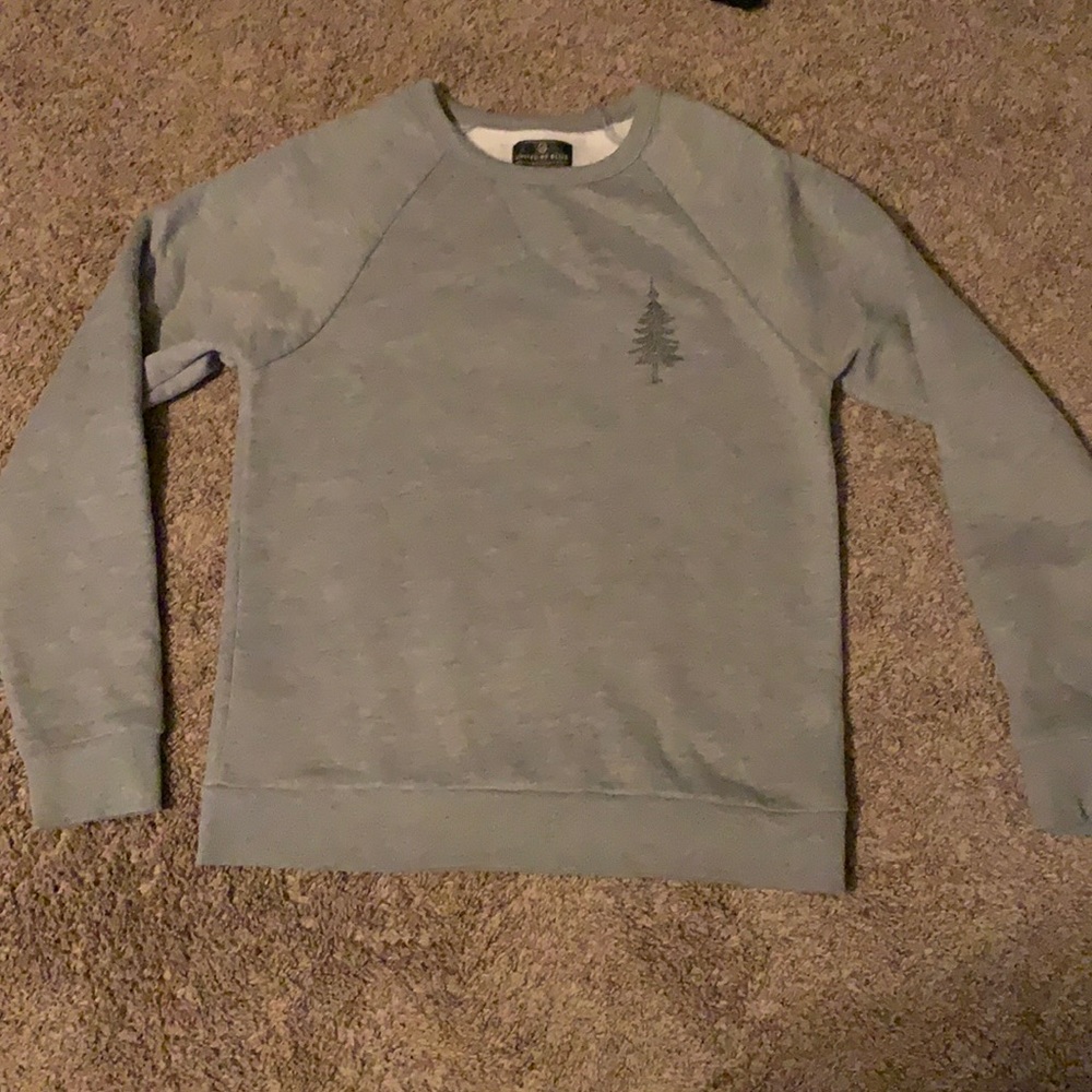 Cozy gray graphic sweatshirt